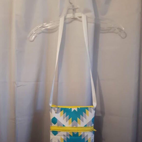 New Southwestern geometric Blue Yellow Gray Crossbody Zipper Purse shoulder bag - Picture 3 of 9